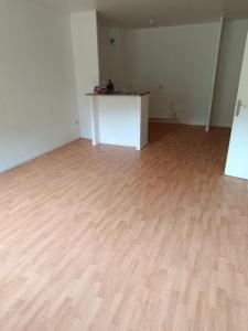 photo For rent Apartment NOGENT-SUR-OISE 60