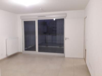 photo For rent Apartment LYON-7EME-ARRONDISSEMENT 69