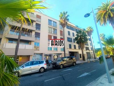 photo For sale Commercial office HYERES 83