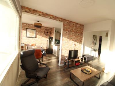 photo For rent Apartment REZE 44