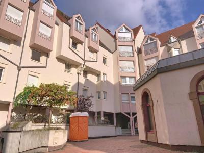 photo For rent Commerce HAGUENAU 67