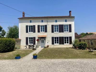 For sale Prestigious house LOUBILLE  79