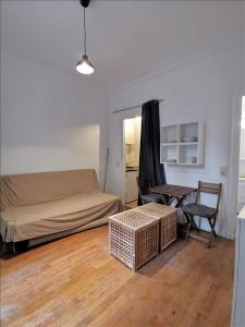 photo For rent Apartment PARIS-15EME-ARRONDISSEMENT 75