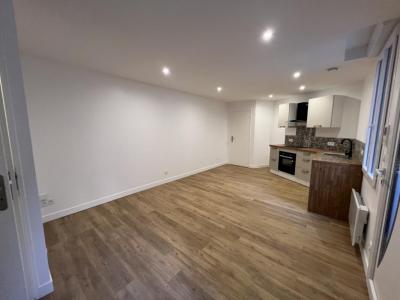photo For rent Apartment ROANNE 42