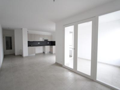 photo For rent Apartment REZE 44
