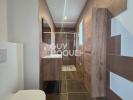 House SURGERES 