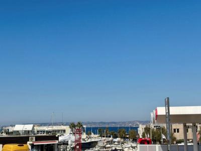 For rent Apartment MARSEILLE-10EME-ARRONDISSEMENT  13