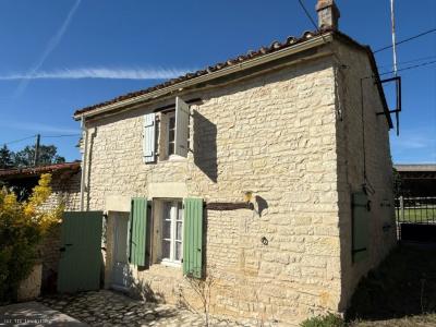 Vente Maison 2 pices AIGRE 16140