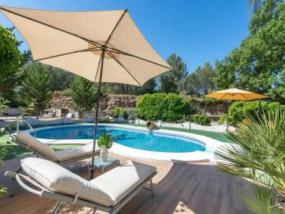 Vente Maison 11 pièces ROGNES 13840