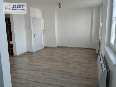 photo For rent Apartment BEAUVAIS 60