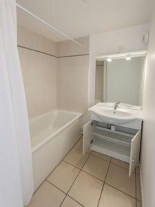 For rent Apartment SAINT-JUST-EN-CHAUSSEE