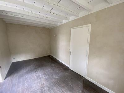 For rent House SAINT-CYR-LES-VIGNES 