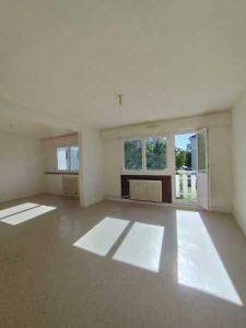 Vente Appartement 5 pièces ISLE-SUR-LE-DOUBS 25250