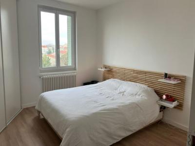 photo For rent Apartment LYON-1ER-ARRONDISSEMENT 69