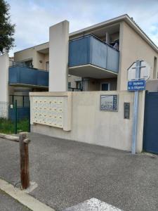 Location Appartement 3 pièces ROCHEFORT-DU-GARD 30650
