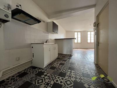 For rent Apartment SAINT-LEONARD-DE-NOBLAT 