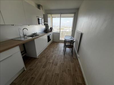 Location Appartement 5 pièces SAINT-PRIEST 69800