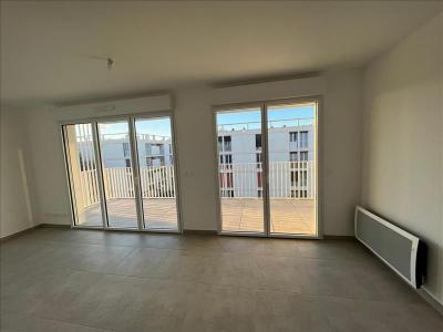 Location Appartement 2 pièces MARSEILLE-8EME-ARRONDISSEMENT 13008