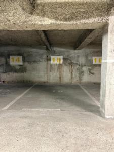 photo For sale Parking ROCHELLE 17