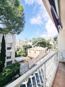 Vente Appartement 4 pièces MARSEILLE-4EME-ARRONDISSEMENT 13004