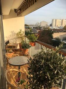 Location Appartement 4 pièces BORDEAUX 33200