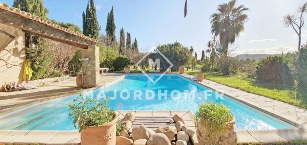 Vente Maison 8 pièces CASTELLET 83330