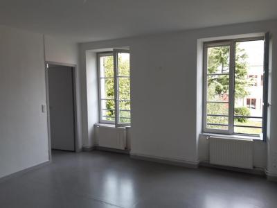 Location Appartement FAVERNEY  70