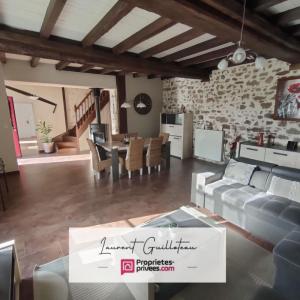 For sale House MORTAGNE-SUR-SEVRE  85