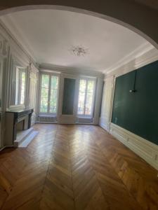 Location Appartement 6 pièces LYON-6EME-ARRONDISSEMENT 69006