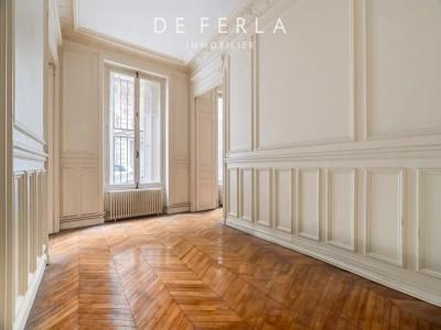 For sale Apartment PARIS-17EME-ARRONDISSEMENT