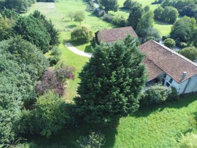 Vente Maison 5 pièces CHAMPAGNE-MOUTON 16350