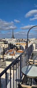 photo For rent Apartment PARIS-15EME-ARRONDISSEMENT 75