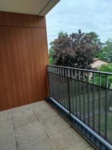 photo For rent Apartment LENTILLY 69
