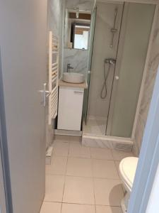 photo For rent Apartment MARSEILLE-10EME-ARRONDISSEMENT 13