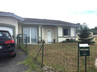 photo For rent House SAINT-SAVIN 33