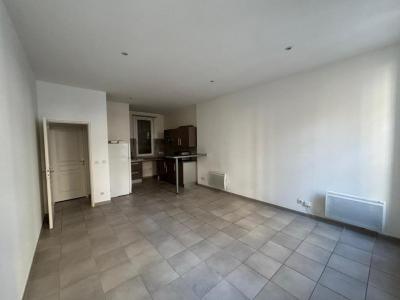 Location Appartement 2 pièces MARSEILLE-2EME-ARRONDISSEMENT 13002