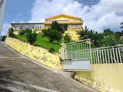 Vente Maison 12 pièces VAUCLIN 97280