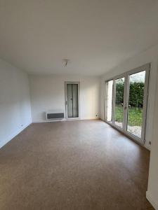 For rent Apartment SERILHAC 