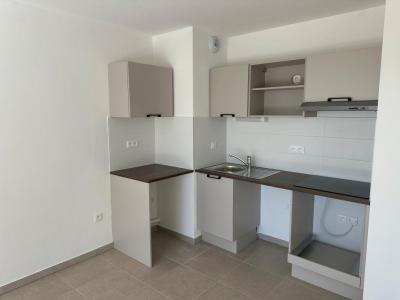 Location Appartement 3 pièces MARGUERITTES 30320