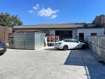 Location Commerce CRAU 83260