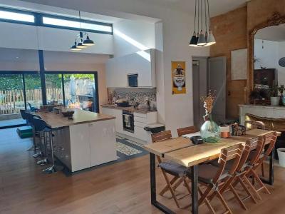 Location Appartement 3 pièces BORDEAUX 33000