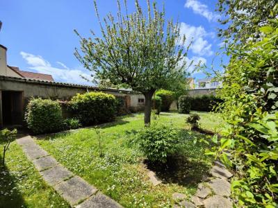 For sale House CLAYES-SOUS-BOIS 