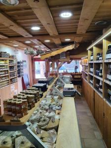 photo For sale Commerce NOTRE-DAME-DE-BELLECOMBE 73