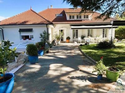 Vente Maison 7 pièces SAINT-PIERRE-DE-CHANDIEU 69780