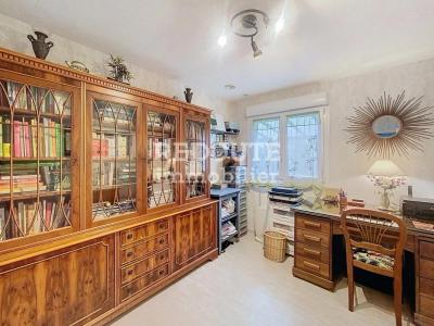 For sale House MONCETZ-LONGEVAS