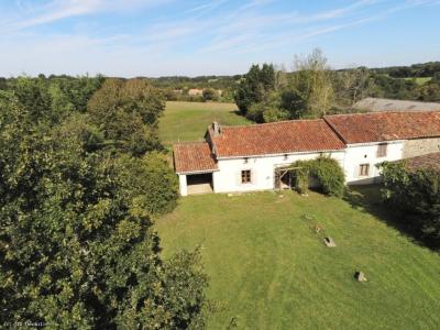 Vente Maison 5 pièces CHAMPAGNE-MOUTON 16350