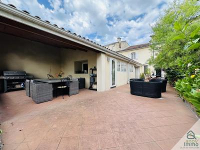 Vente Maison 8 pièces CHATEAUNEUF-SUR-CHARENTE 16120