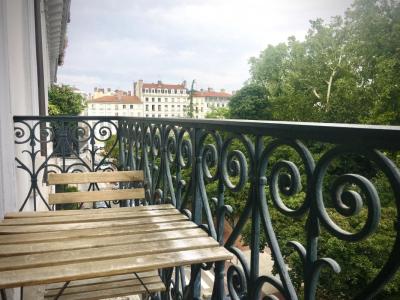 photo For rent Apartment LYON-2EME-ARRONDISSEMENT 69
