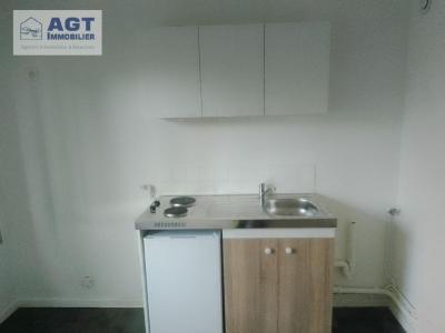 photo For rent Apartment BEAUVAIS 60