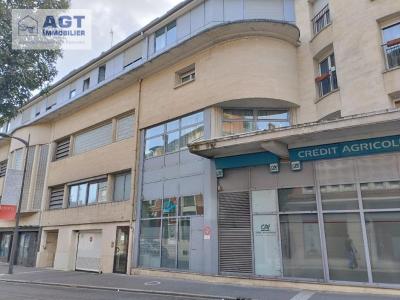 photo For rent Apartment BEAUVAIS 60